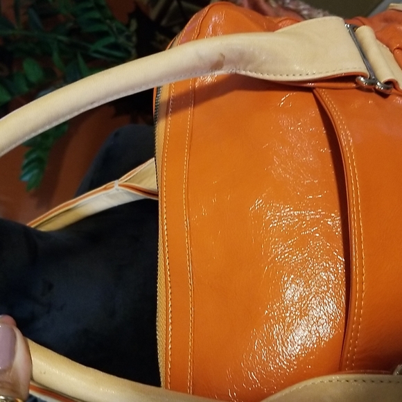 SEE BY CHLOE PATENT LEATHER TOTE BAG - Picture 6 of 9